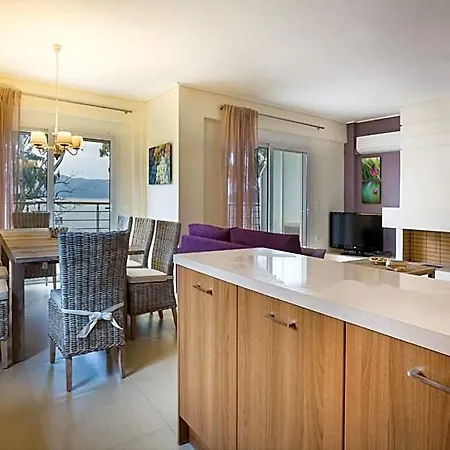 Meliti Waterfront 4*