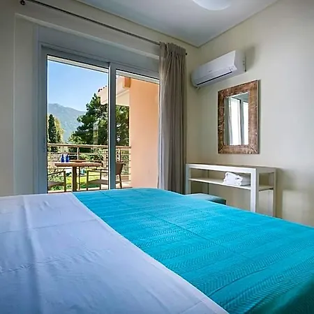 Otel Meliti Waterfront 4*