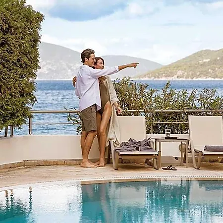Otel Meliti Waterfront 4*